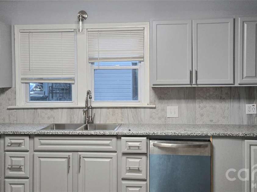 227 B Street, Newton, NC 28658.  MLS# CAR4371674, YatesRealty ID 13119. 