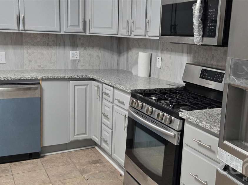 227 B Street, Newton, NC 28658.  MLS# CAR4371674, YatesRealty ID 13119. 