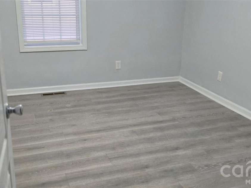 227 B Street, Newton, NC 28658.  MLS# CAR4371674, YatesRealty ID 13119. Master bedroom