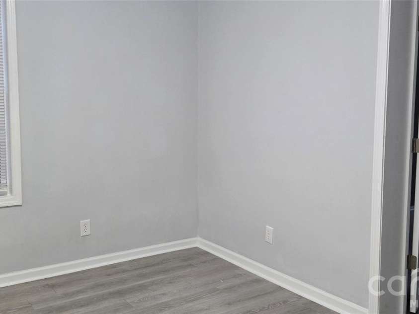 227 B Street, Newton, NC 28658.  MLS# CAR4371674, YatesRealty ID 13119. Master bedroom