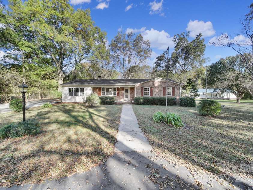 3987 Taxahaw Road, Lancaster, SC 29720.  MLS# CAR4318245, YatesRealty ID 1312. 