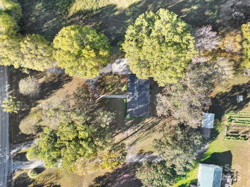 3987 Taxahaw Road, Lancaster, SC 29720.  MLS# CAR4318245, YatesRealty ID 1312. 