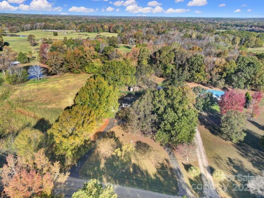 3987 Taxahaw Road, Lancaster, SC 29720.  MLS# CAR4318245, YatesRealty ID 1312. 