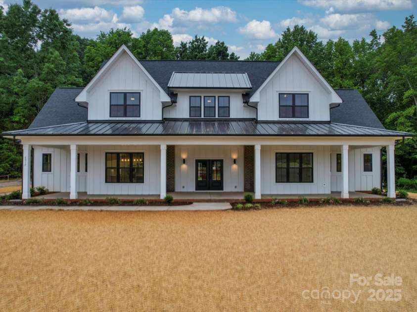 4024 Landsford Road, Marshville, NC 28103.  MLS# CAR4228036, YatesRealty ID 1312. 