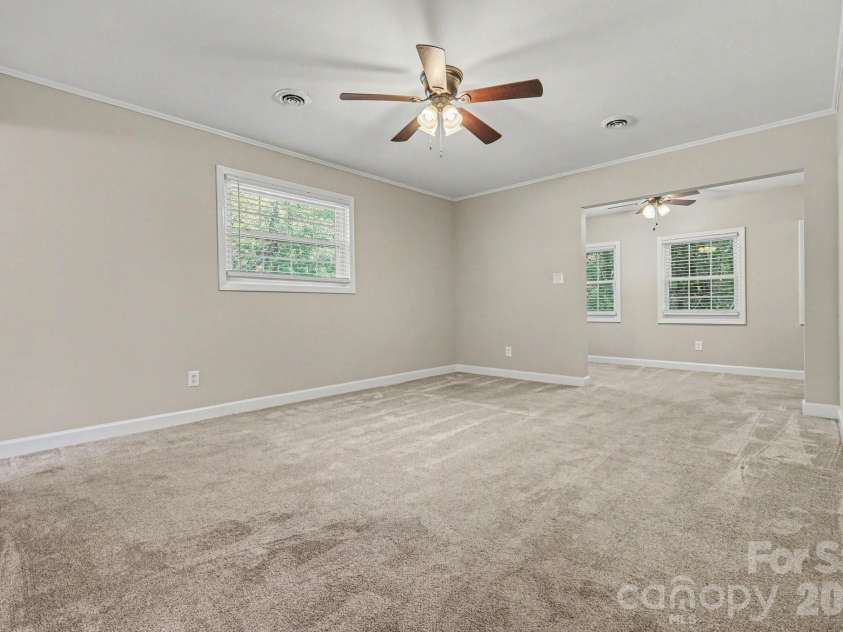 2330 18th Street, Hickory, NC 28601.  MLS# CAR4368810, YatesRealty ID 13121. 