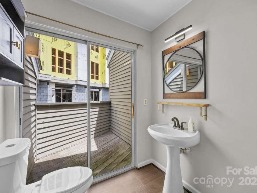 415 7th Street, Charlotte, NC 28202.  MLS# CAR4259506, YatesRealty ID 13122. 