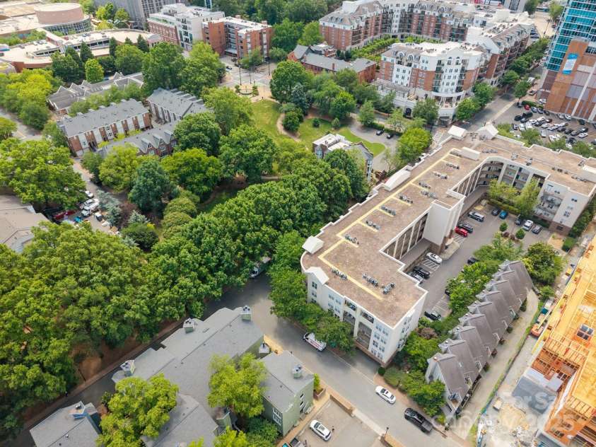 415 7th Street, Charlotte, NC 28202.  MLS# CAR4259506, YatesRealty ID 13122. 