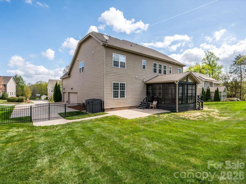8460 Penton Place, Harrisburg, NC 28075.  MLS# CAR4365368, YatesRealty ID 13122. 