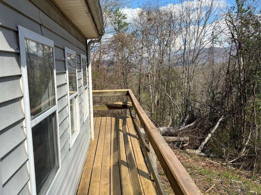 150 Combo Court, Waynesville, NC 28786.  MLS# CAR4365991, YatesRealty ID 13123. 