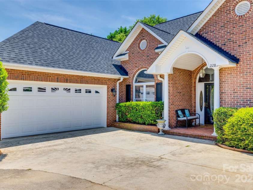 2289 Veery Lane, Rock Hill, SC 29732.  MLS# CAR4273611, YatesRealty ID 13123. 