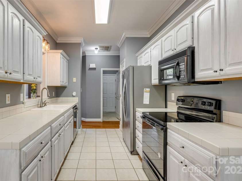 2289 Veery Lane, Rock Hill, SC 29732.  MLS# CAR4273611, YatesRealty ID 13123. 