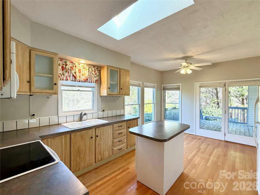 1270 Lilly Drive, Clover, SC 29710.  MLS# CAR4361474, YatesRealty ID 13124. 