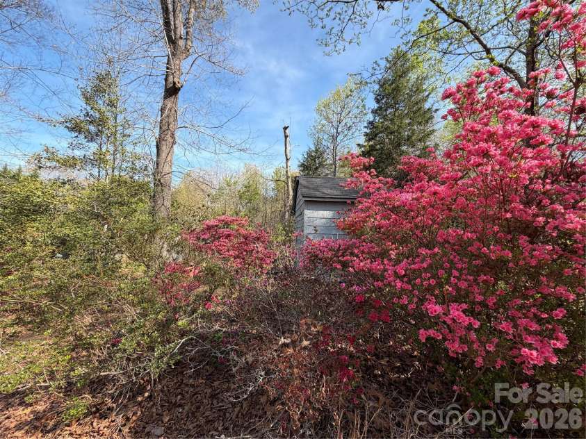 1270 Lilly Drive, Clover, SC 29710.  MLS# CAR4361474, YatesRealty ID 13124. 