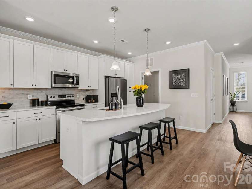 8238 Merryvale Lane, Charlotte, NC 28214.  MLS# CAR4350483, YatesRealty ID 13125. 