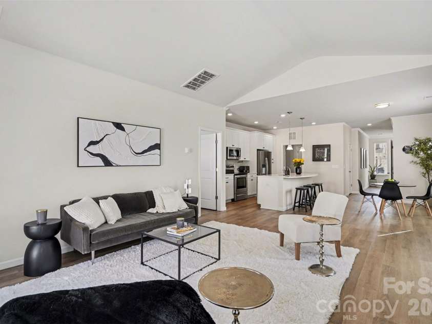 8238 Merryvale Lane, Charlotte, NC 28214.  MLS# CAR4350483, YatesRealty ID 13125. 