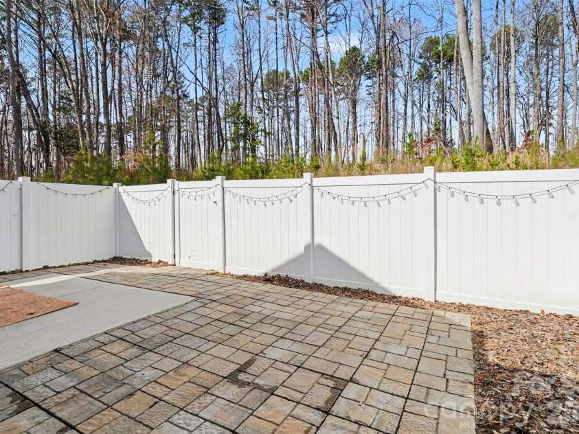 8238 Merryvale Lane, Charlotte, NC 28214.  MLS# CAR4350483, YatesRealty ID 13125. 