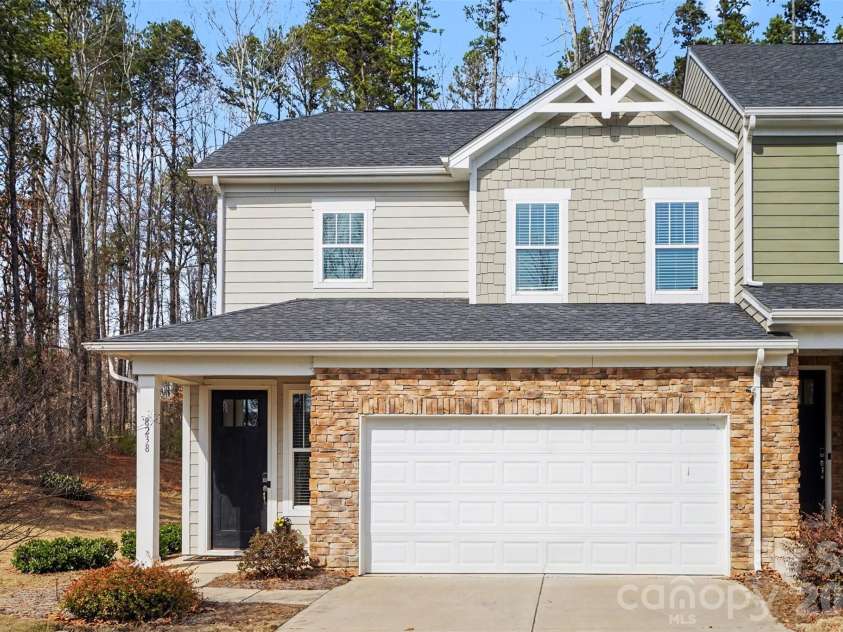 8238 Merryvale Lane, Charlotte, NC 28214.  MLS# CAR4350483, YatesRealty ID 13125. 