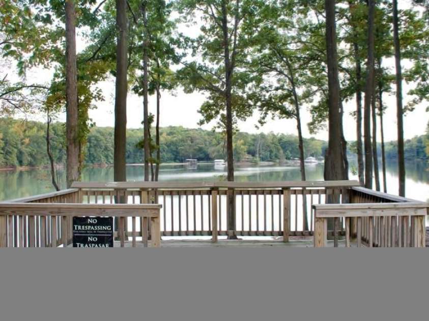 8238 Merryvale Lane, Charlotte, NC 28214.  MLS# CAR4350483, YatesRealty ID 13125. 