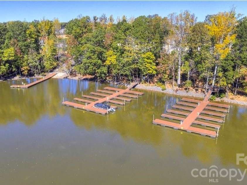 8238 Merryvale Lane, Charlotte, NC 28214.  MLS# CAR4350483, YatesRealty ID 13125. 