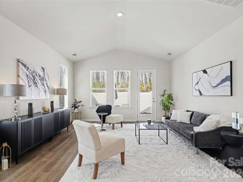 8238 Merryvale Lane, Charlotte, NC 28214.  MLS# CAR4350483, YatesRealty ID 13125. 