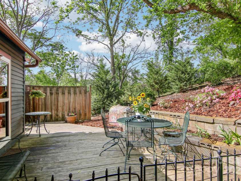 11 Club Street, Asheville, NC 28801.  MLS# CAR4252063, YatesRealty ID 13126. 