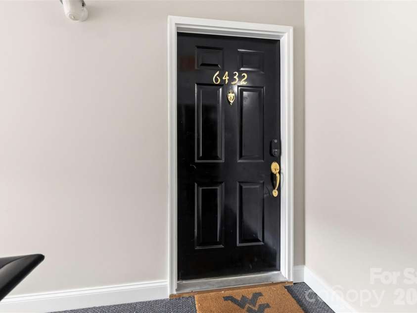 6432 Park Pond Drive, Charlotte, NC 28262.  MLS# CAR4370266, YatesRealty ID 13126. 