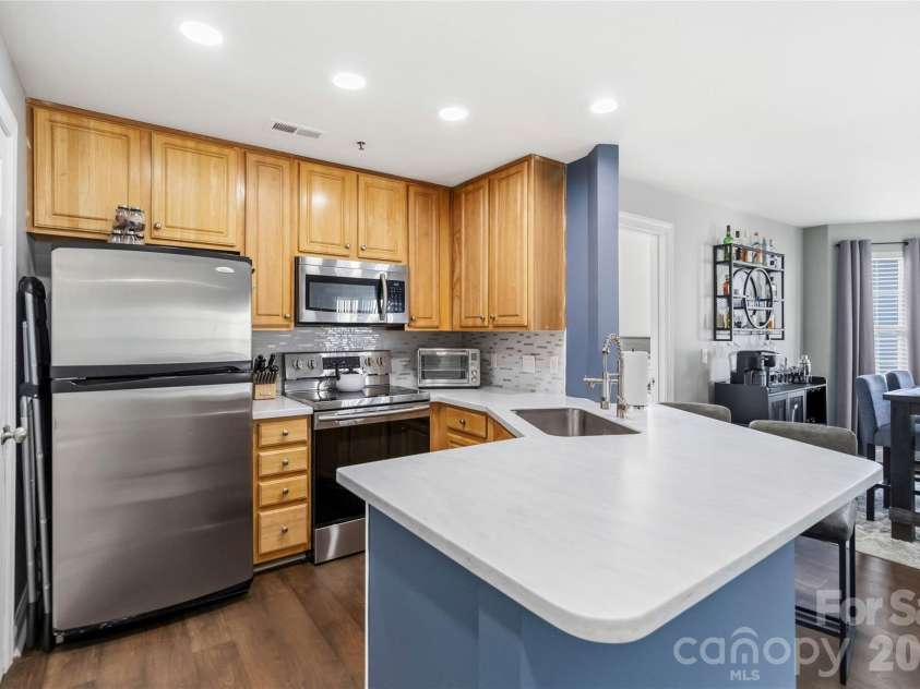 6432 Park Pond Drive, Charlotte, NC 28262.  MLS# CAR4370266, YatesRealty ID 13126. 