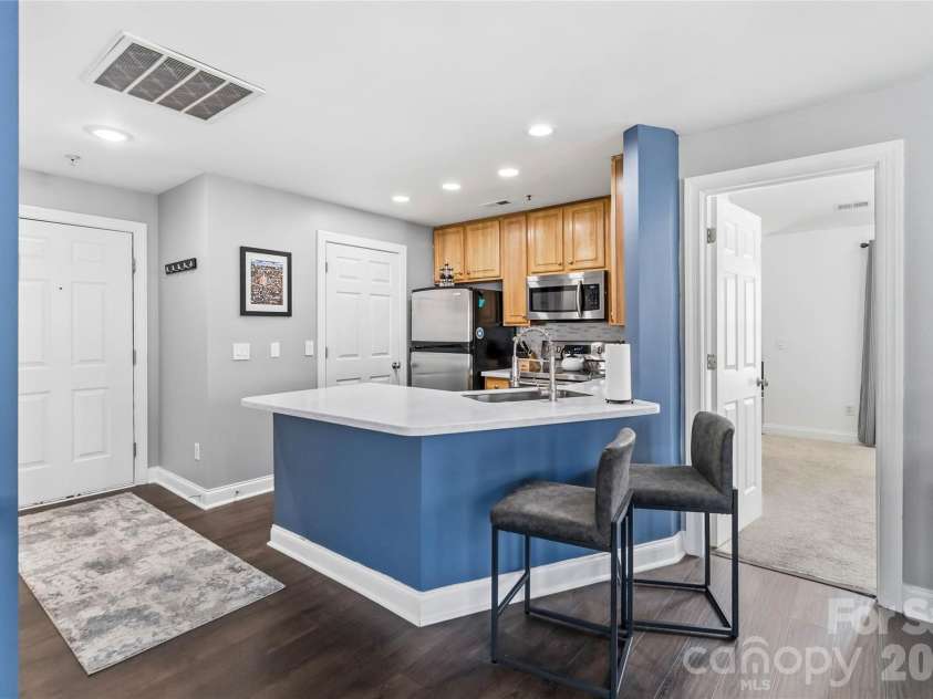 6432 Park Pond Drive, Charlotte, NC 28262.  MLS# CAR4370266, YatesRealty ID 13126. 