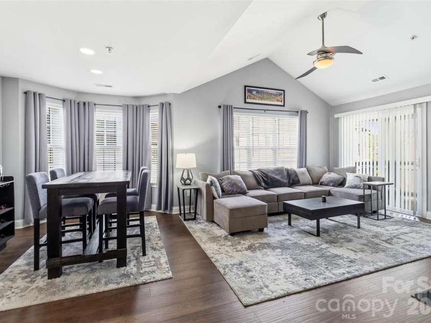 6432 Park Pond Drive, Charlotte, NC 28262.  MLS# CAR4370266, YatesRealty ID 13126. 