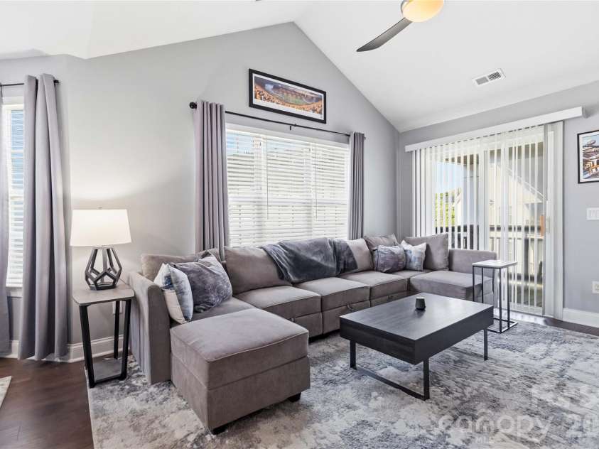 6432 Park Pond Drive, Charlotte, NC 28262.  MLS# CAR4370266, YatesRealty ID 13126. 