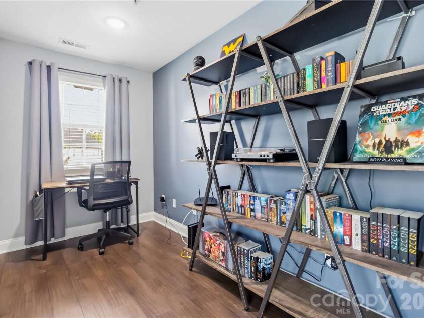 6432 Park Pond Drive, Charlotte, NC 28262.  MLS# CAR4370266, YatesRealty ID 13126. 