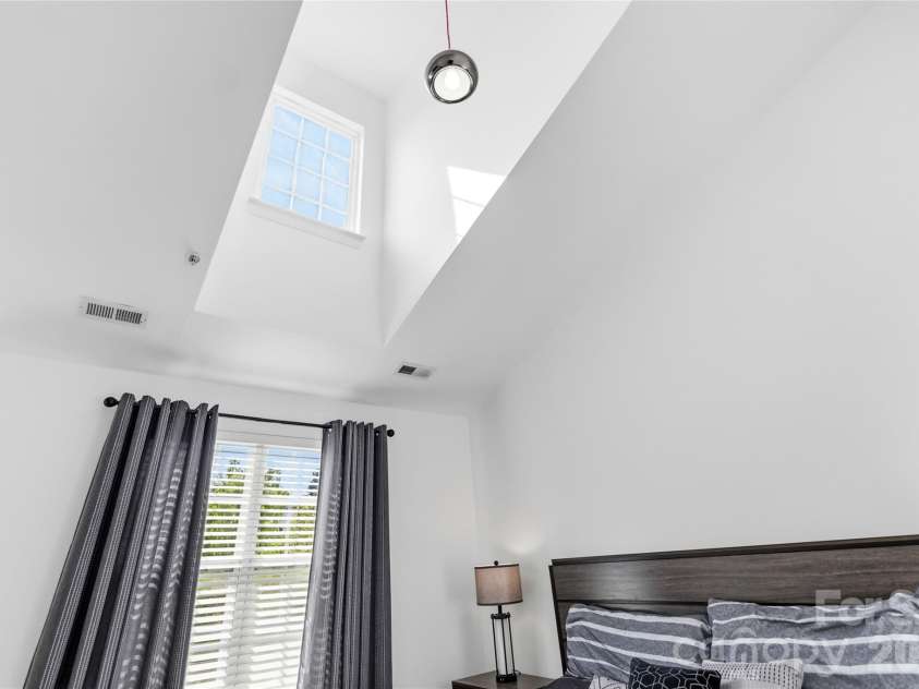 6432 Park Pond Drive, Charlotte, NC 28262.  MLS# CAR4370266, YatesRealty ID 13126. 