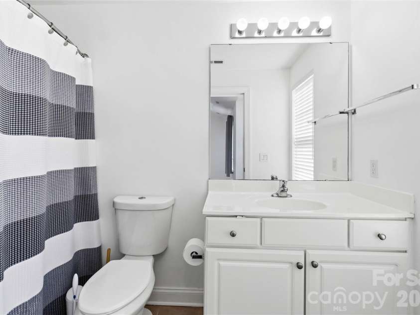 6432 Park Pond Drive, Charlotte, NC 28262.  MLS# CAR4370266, YatesRealty ID 13126. 