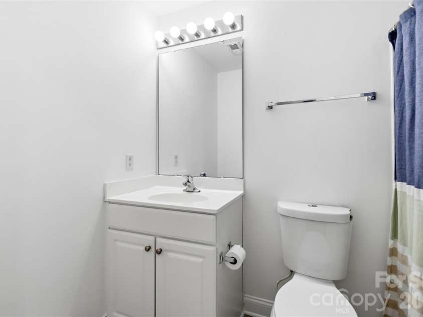 6432 Park Pond Drive, Charlotte, NC 28262.  MLS# CAR4370266, YatesRealty ID 13126. 