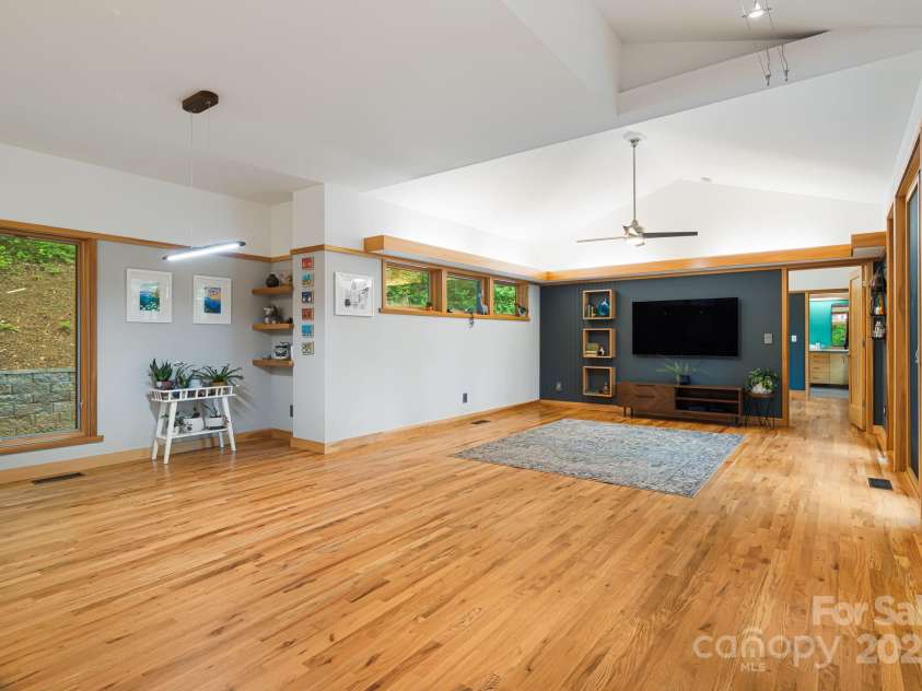 18 Balsam Court, Arden, NC 28704.  MLS# CAR4256080, YatesRealty ID 13127. 