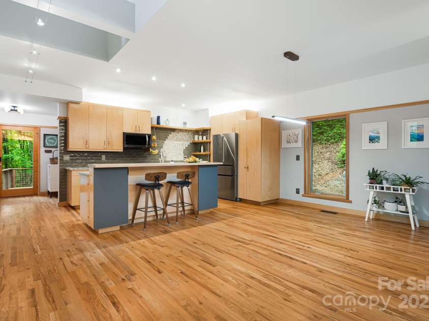 18 Balsam Court, Arden, NC 28704.  MLS# CAR4256080, YatesRealty ID 13127. 