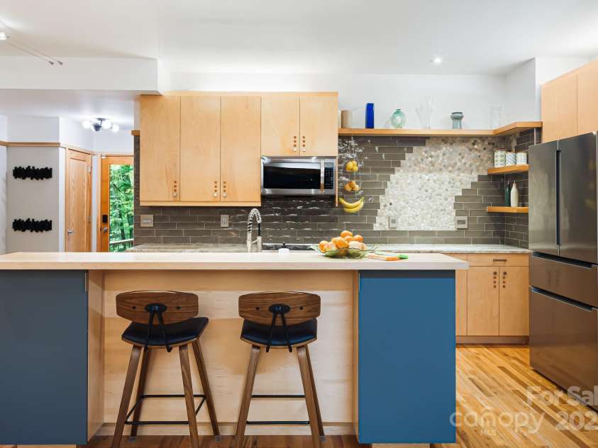 18 Balsam Court, Arden, NC 28704.  MLS# CAR4256080, YatesRealty ID 13127. 