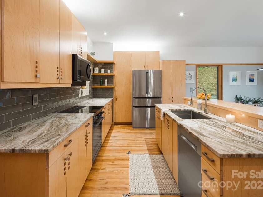 18 Balsam Court, Arden, NC 28704.  MLS# CAR4256080, YatesRealty ID 13127. 