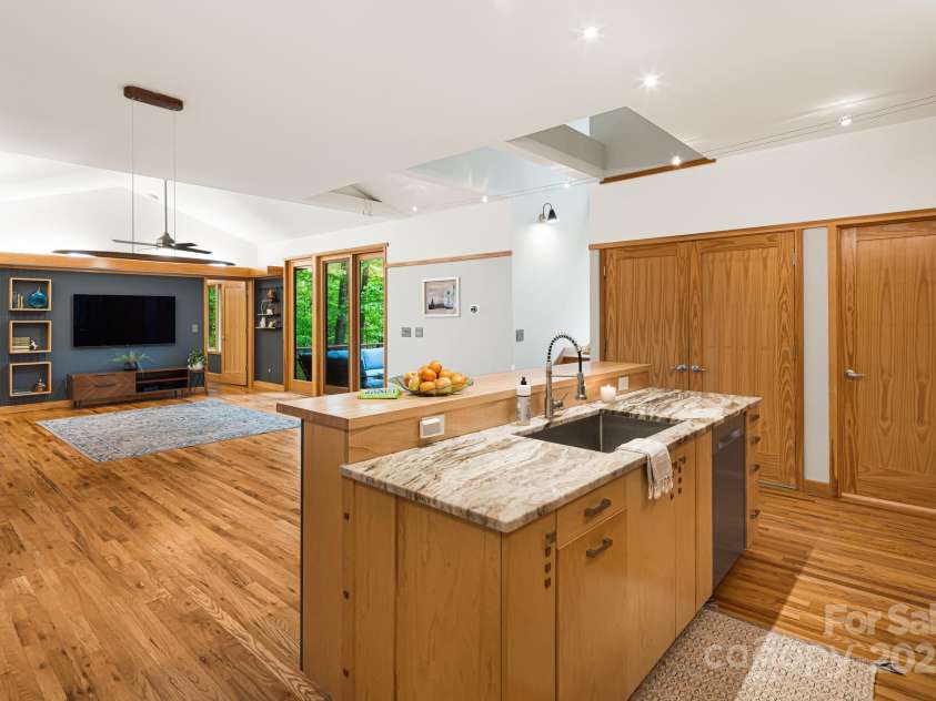 18 Balsam Court, Arden, NC 28704.  MLS# CAR4256080, YatesRealty ID 13127. 