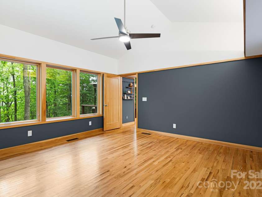 18 Balsam Court, Arden, NC 28704.  MLS# CAR4256080, YatesRealty ID 13127. PRIMARY BEDROOM