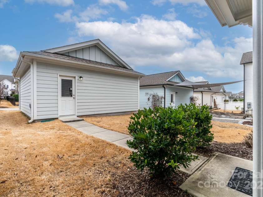 513 Old Dairy Drive, Wake Forest, NC 27587.  MLS# CAR4221749, YatesRealty ID 13129. 