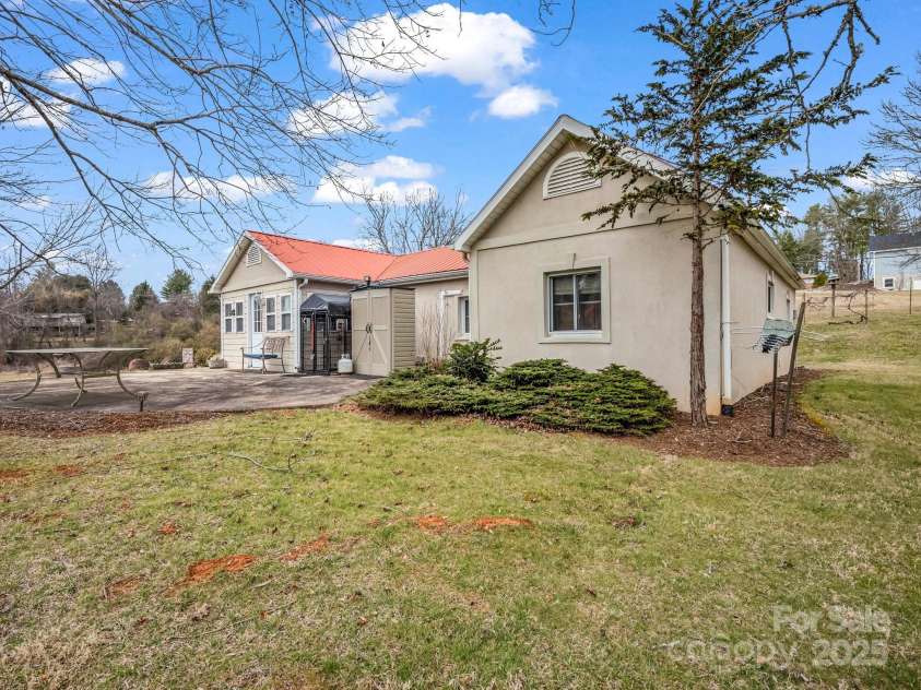 55 Settlers Trail, Mars Hill, NC 28754.  MLS# CAR4275597, YatesRealty ID 1313. 
