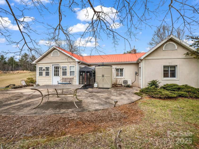 55 Settlers Trail, Mars Hill, NC 28754.  MLS# CAR4275597, YatesRealty ID 1313. 