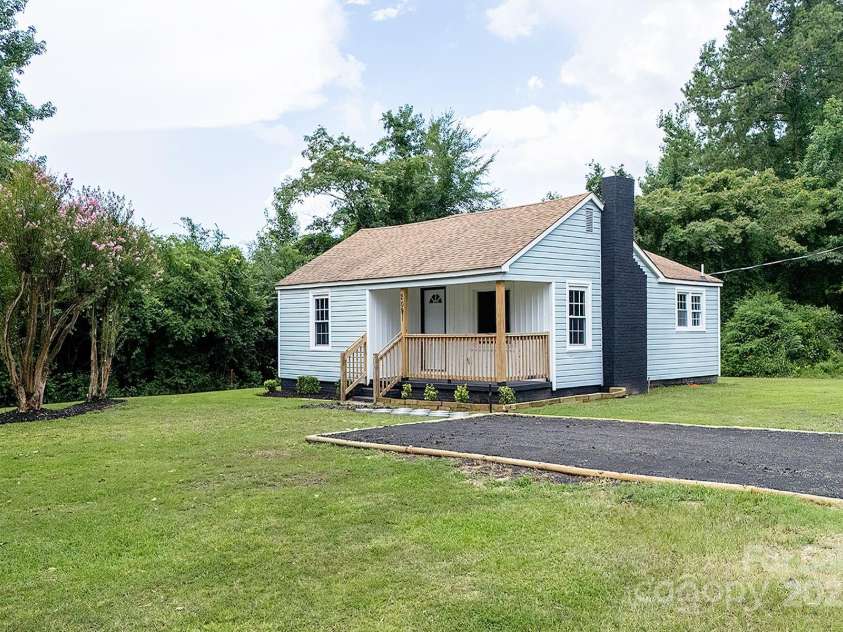 2091 & 2095 Catawba River Road, Fort Lawn, SC 29714.  MLS# CAR4283012, YatesRealty ID 13130. 2091