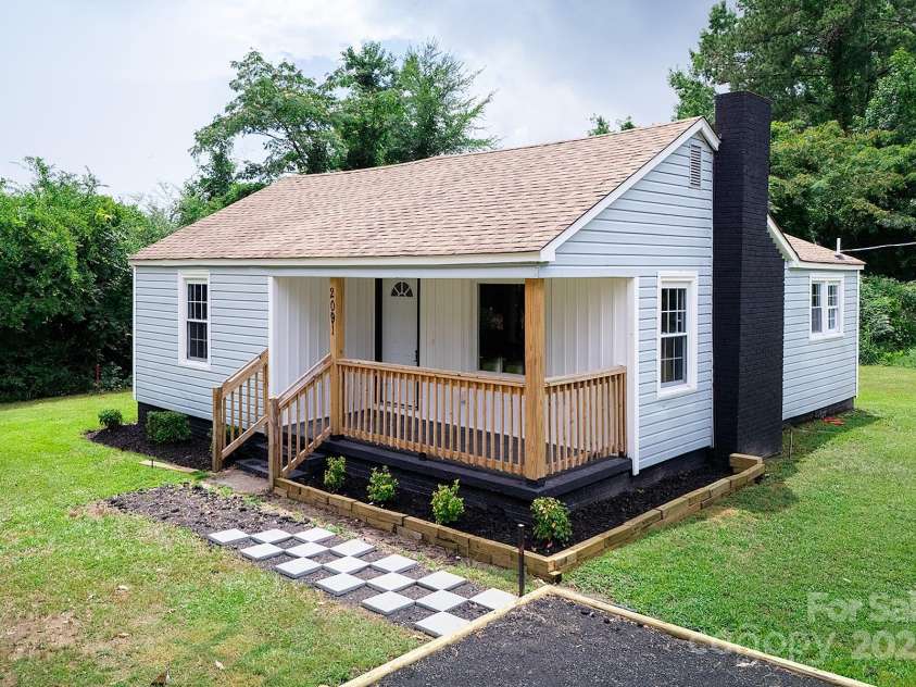 2091 & 2095 Catawba River Road, Fort Lawn, SC 29714.  MLS# CAR4283012, YatesRealty ID 13130. #2091 Catawba River Road