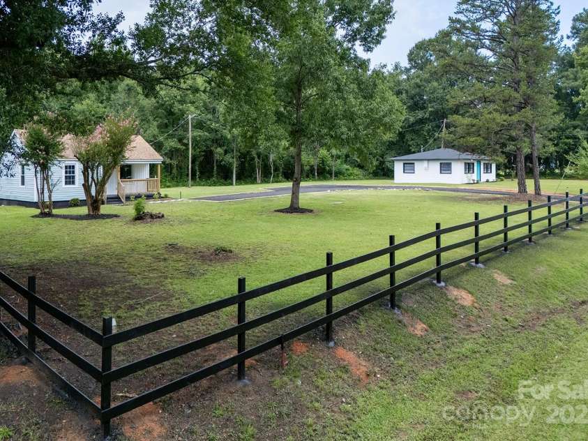2091 & 2095 Catawba River Road, Fort Lawn, SC 29714.  MLS# CAR4283012, YatesRealty ID 13130. 