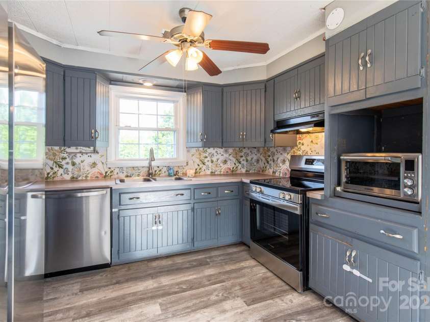 4024 Kenwood Drive, Jonesville, NC 28642.  MLS# CAR4248735, YatesRealty ID 13131. 