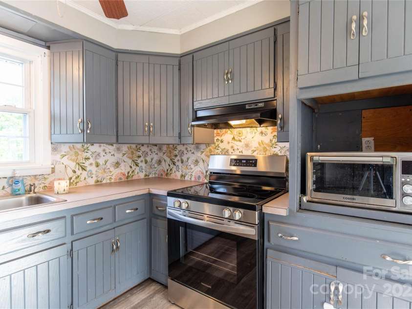 4024 Kenwood Drive, Jonesville, NC 28642.  MLS# CAR4248735, YatesRealty ID 13131. 