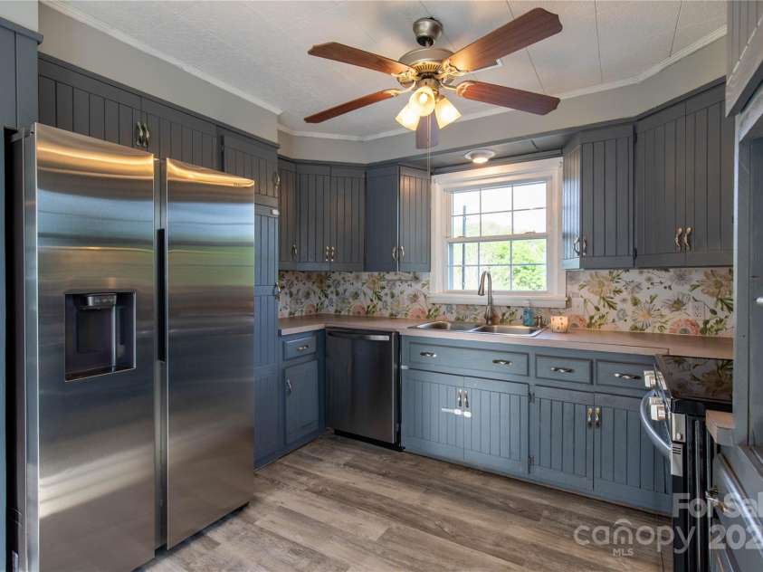 4024 Kenwood Drive, Jonesville, NC 28642.  MLS# CAR4248735, YatesRealty ID 13131. 