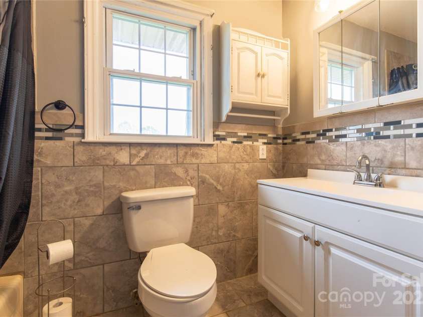 4024 Kenwood Drive, Jonesville, NC 28642.  MLS# CAR4248735, YatesRealty ID 13131. 